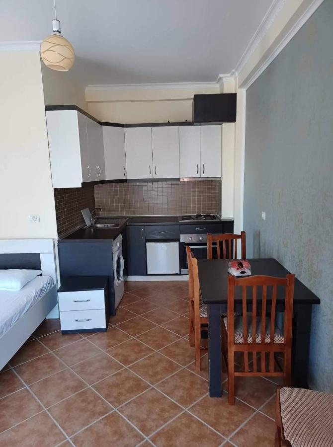 Ari Apartaments Vlorë Exteriér fotografie