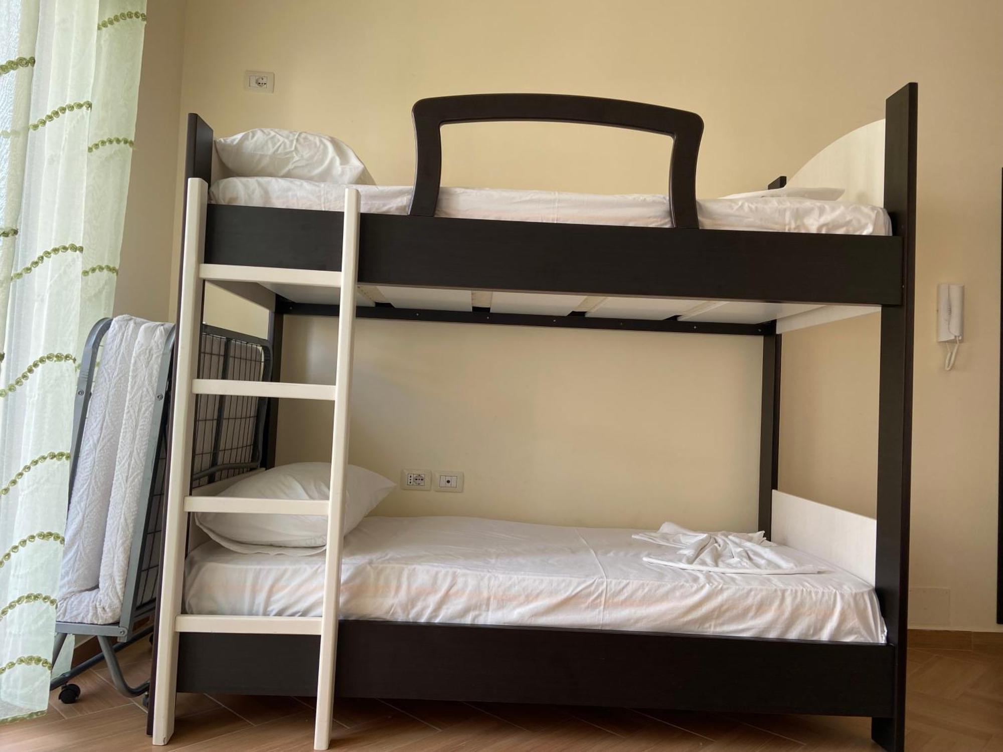 Ari Apartaments Vlorë Exteriér fotografie